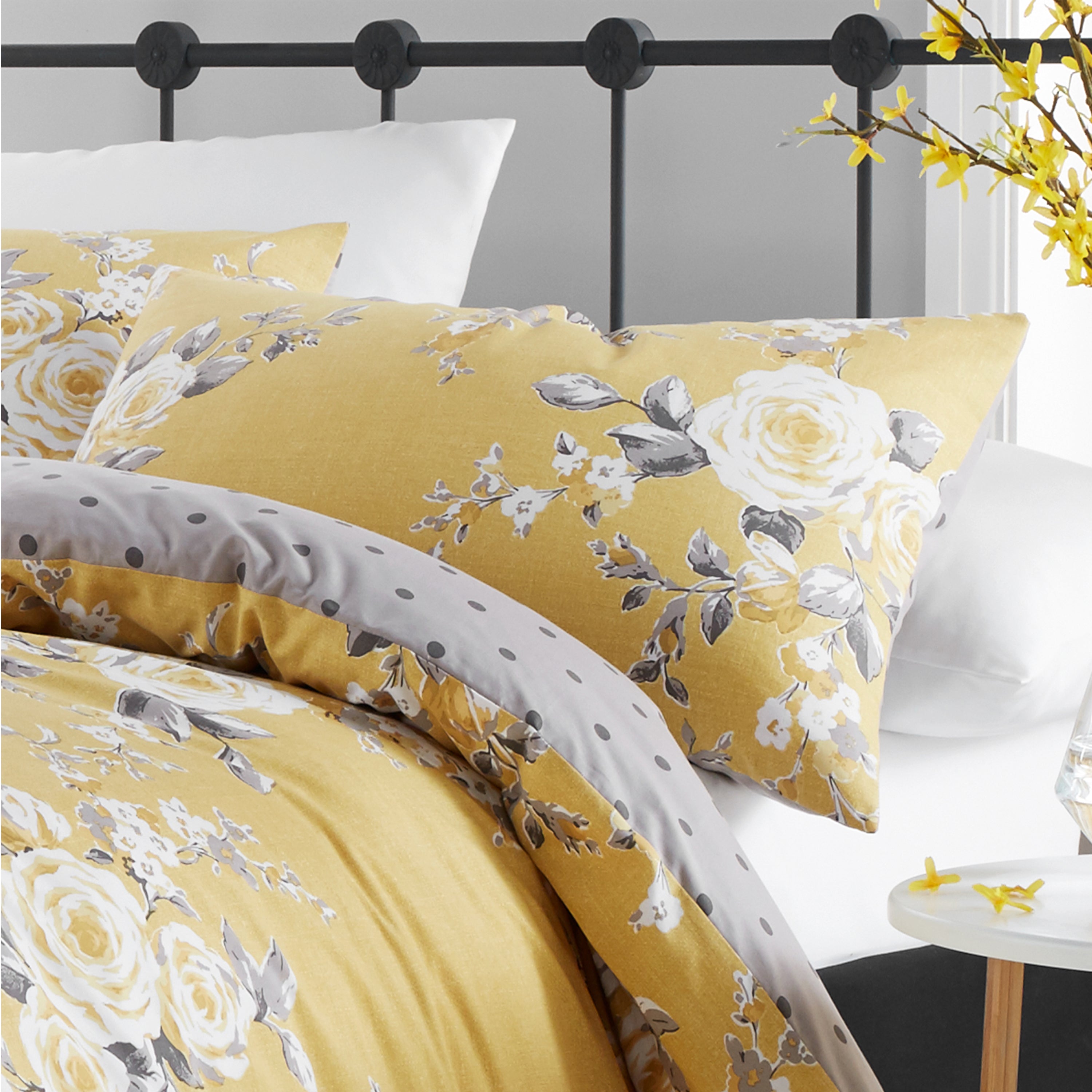 Canterbury Reversible Duvet Cover Set, Ochre