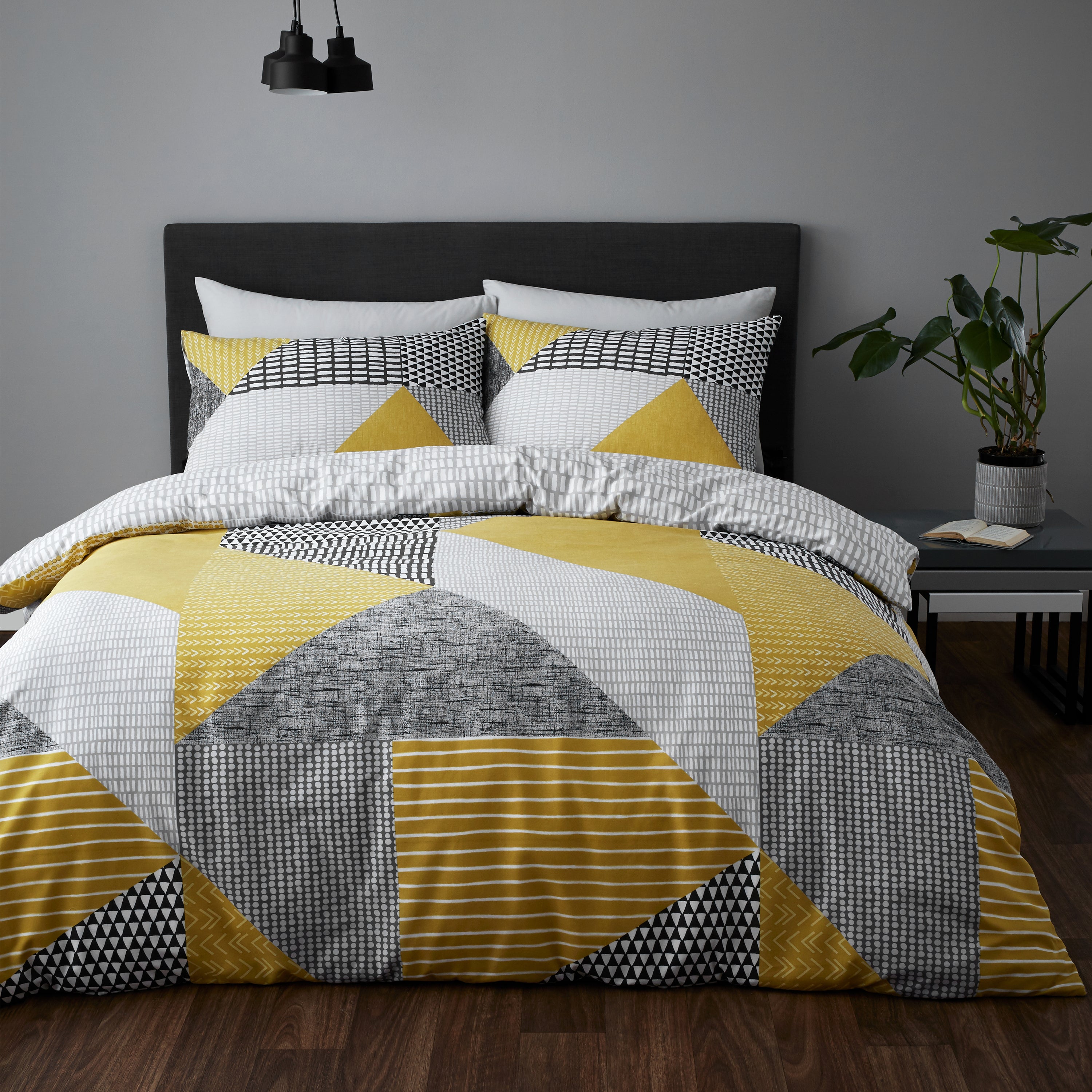 Larsson Geo Reversible Duvet Cover Set, Ochre