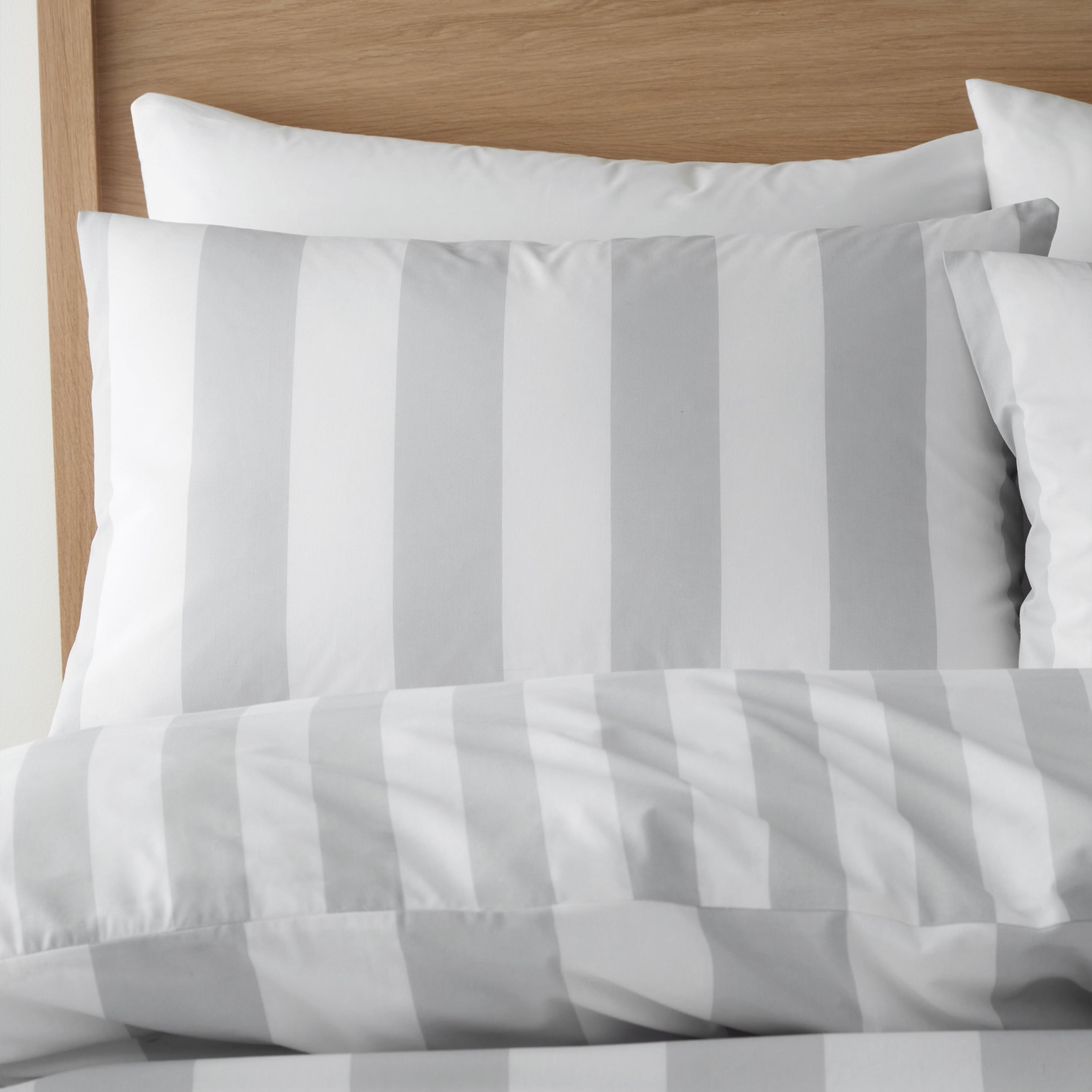 Cove Stripe Reversite Duvet Cover Set, Silver