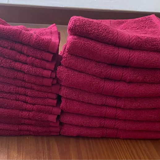 500g Cotton Towels - Burgundy, Priced as Individual Sets (1 Hand Towel & 1 Face Cloth)