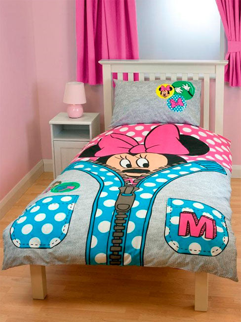Disney, Minnie Mouse ‘Spots’ - Duvet set & Curtains, 90cms